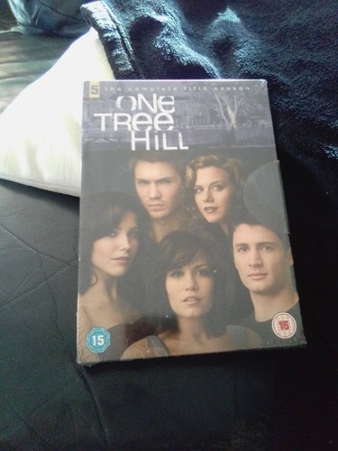 One tree hill series - hill,